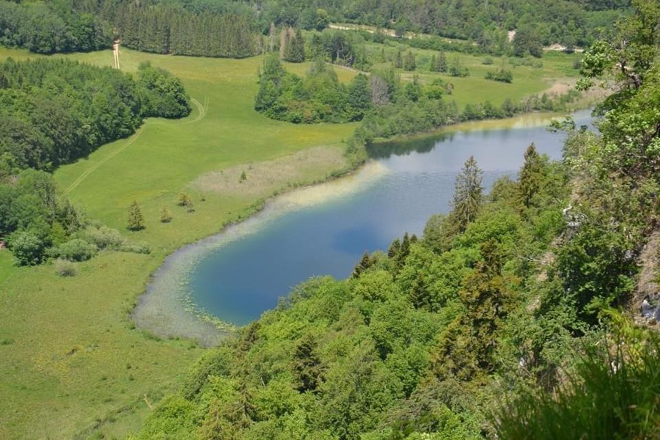 Douce Vallee Vaux-lès-Saint-Claude Esterno foto